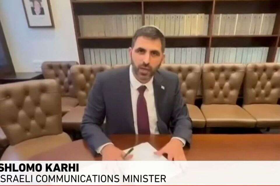 קרעי "סוגר" את אל-גזירה בשידורי אל-גז'ירה , צילום מסך