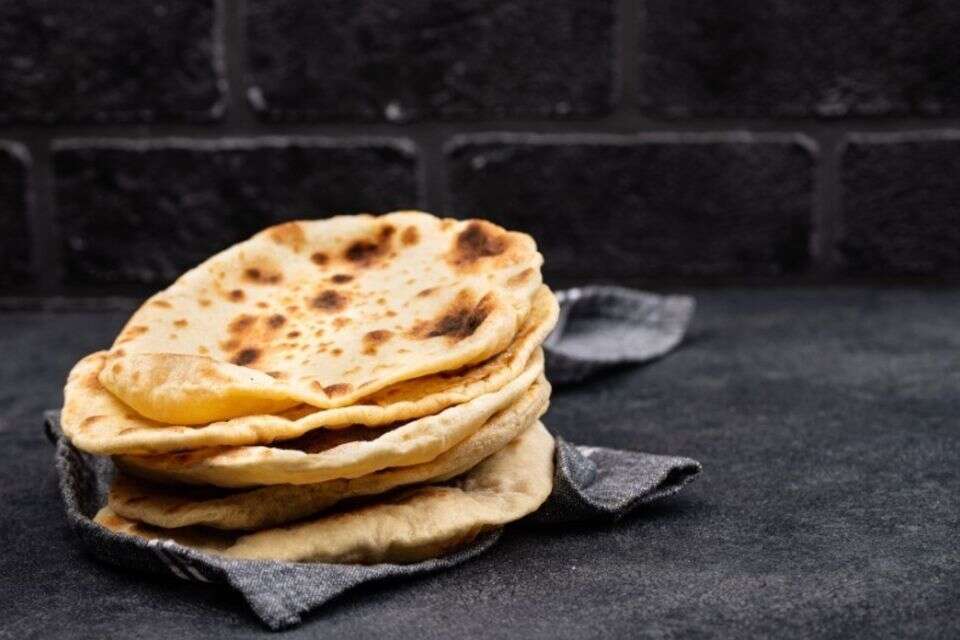 לאפות במחבת , גיל אבירם