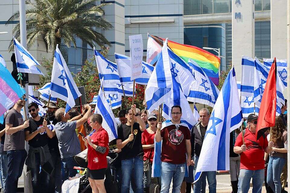 מחאת ההייטקיסטים. שנה מטלטלת וסוערת שהשאירה את חותמה. ארכיון , הרצי שפירא