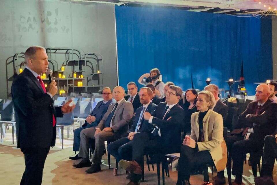 שגריר ישראל לאו"ם גלעד ארדן עם נציגי המדינות , אוהד קב