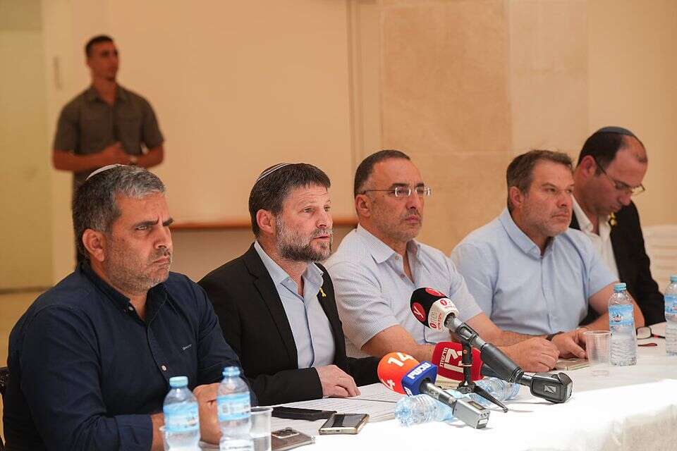 בצלאל סמוטריץ וחברי הציונות הדתית , אייל מרגולין - ג׳יני