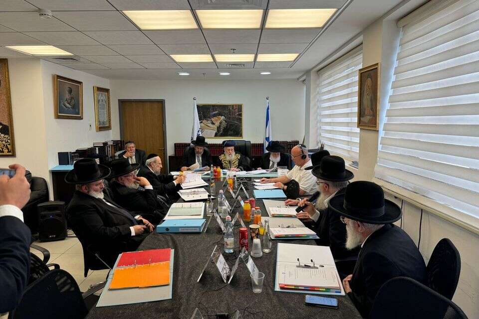 הרבנות הראשית - ישיבת המועצה (ארכיון) , ללא