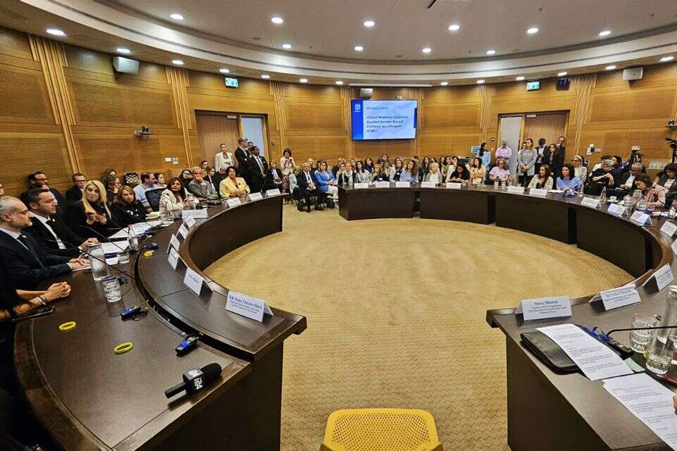 ישיבת קואליציה (ארכיון) , לשכת ח"כ שלי טל מירון וצוות אלנט