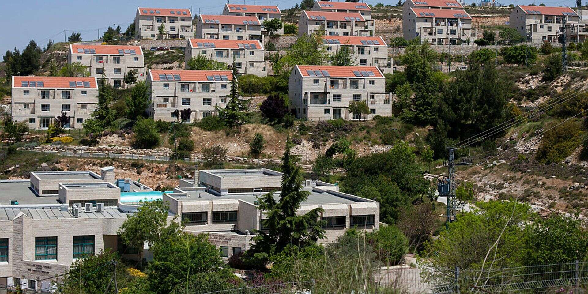 "השכרה ביו"ש היא עבירה על חוקי הולנד". שכונה בבית אל (אילוסטרציה) , דודי ועקנין