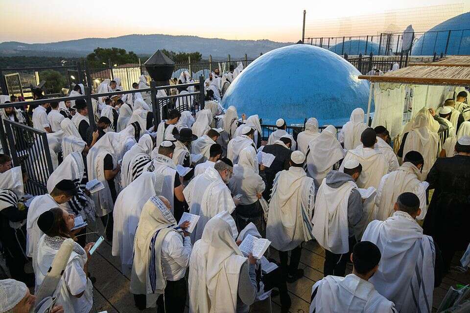 מתפללים בקבר הרשב"י (ארכיון) , אייל מרגולין/ג׳יני