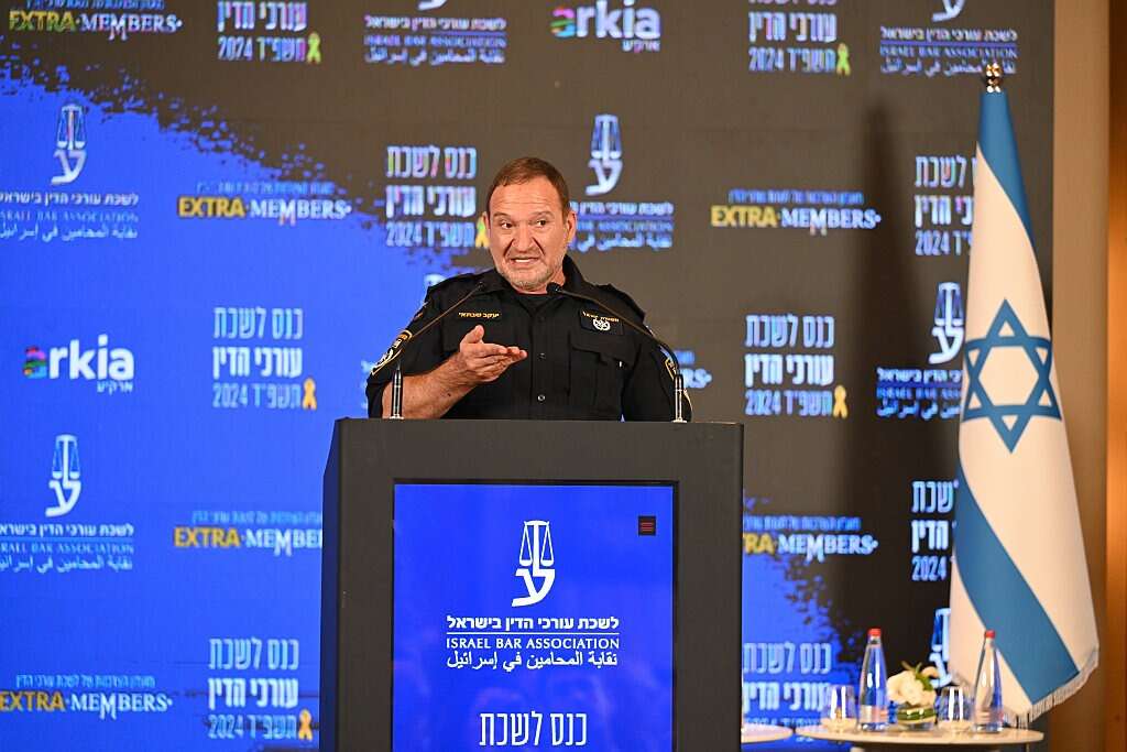 לאחר שזומן לשימוע ע