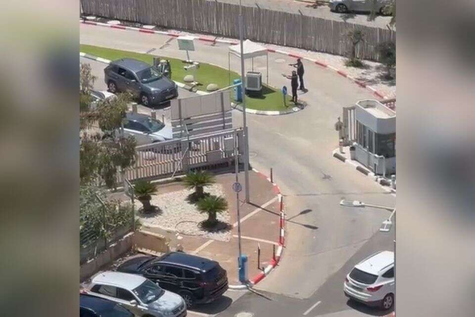 חשד לפח"ע בבסיס תל השומר , השימוש נעשה לפי סעיף 27א' לחוק זכויות יוצרים