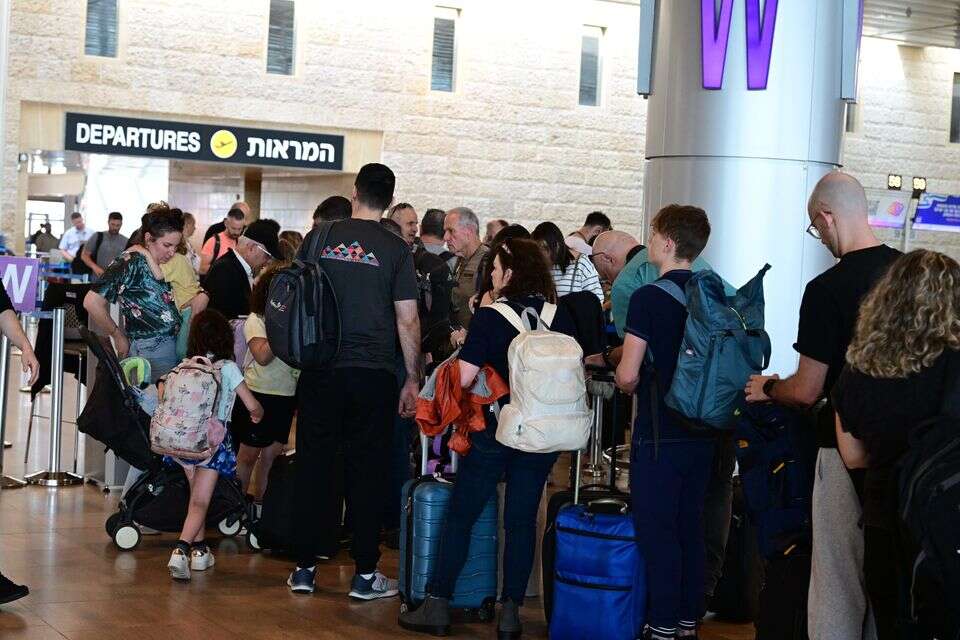נוסעים בנתב"ג , יוסי זליגר