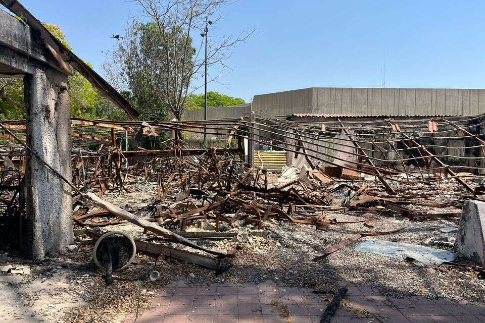 הריסת מבנים בקיבוץ בארי כחלק מתוכנית השיקום (ארכיון) , ללא קרדיט
