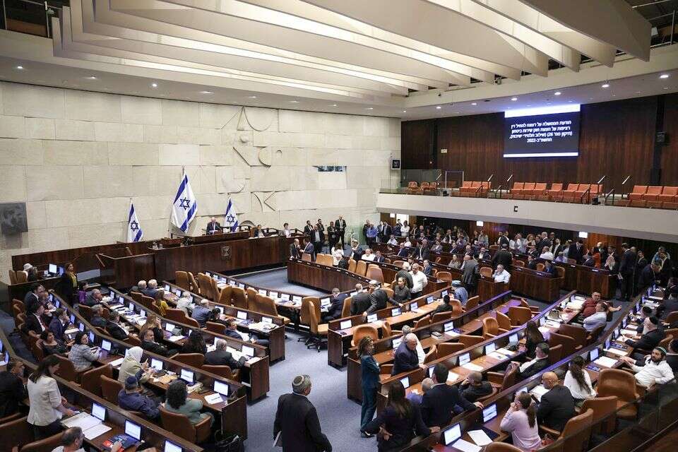 מליאת הכנסת דנה בהחלת הרציפות על חוק הגיוס  , דני שם טוב, דוברות הכנסת 