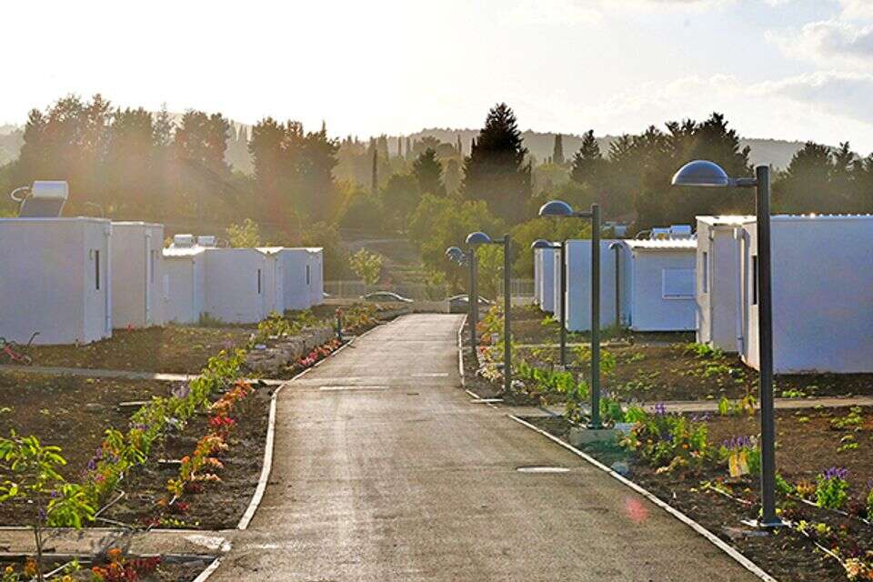 שכונת המפונים במשמר העמק , אפרת אשל