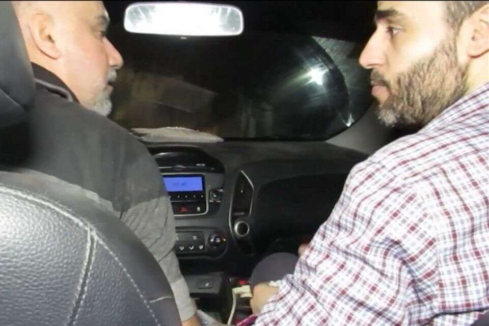מוחמד סינוואר (מימין) במנהרת הענק בעזה , .