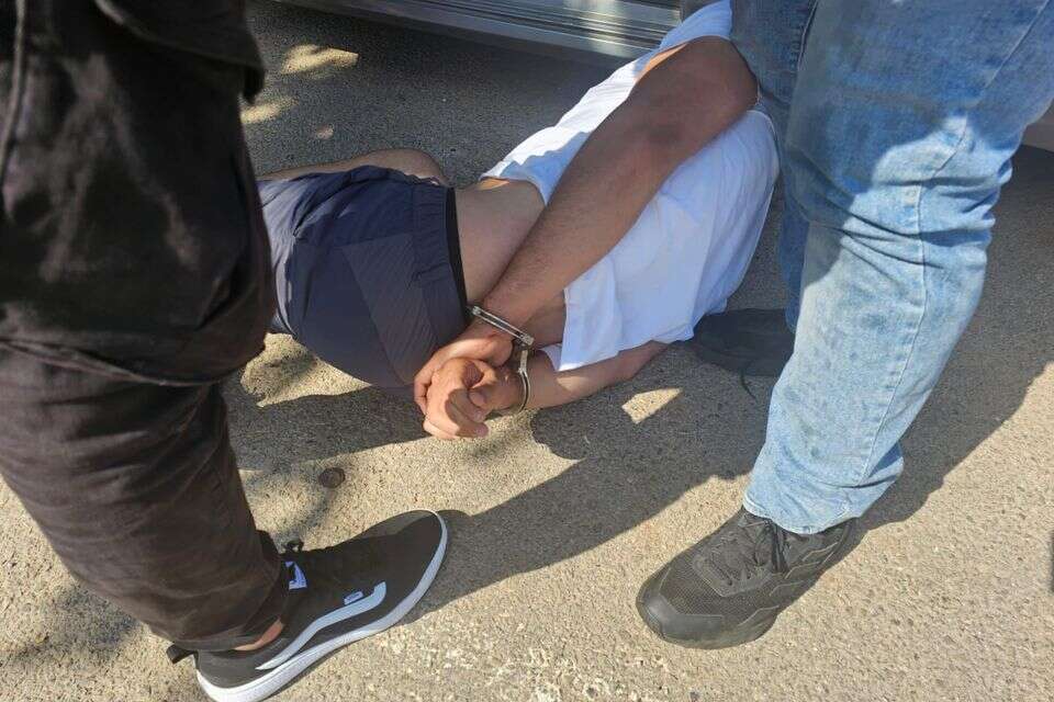 מעצר חשוד (אילוסטרציה) , שירות בתי הסוהר