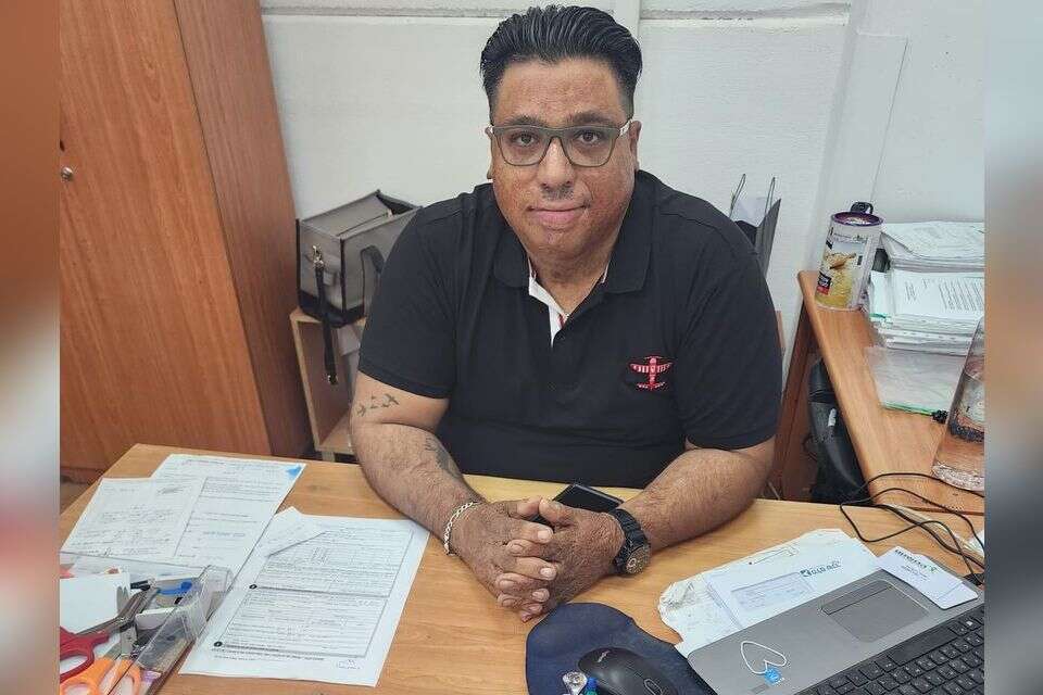 דניאל עזאם , המשקם