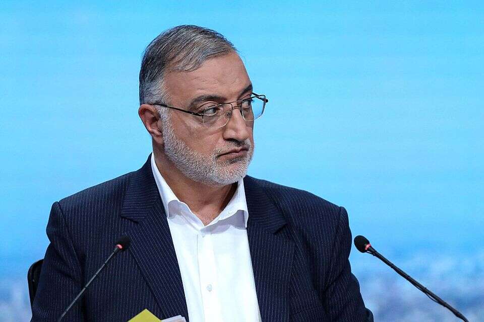 עלירזא זקאני. מצמצם את הפילוג במחנה השמרני , אי.אף.פי