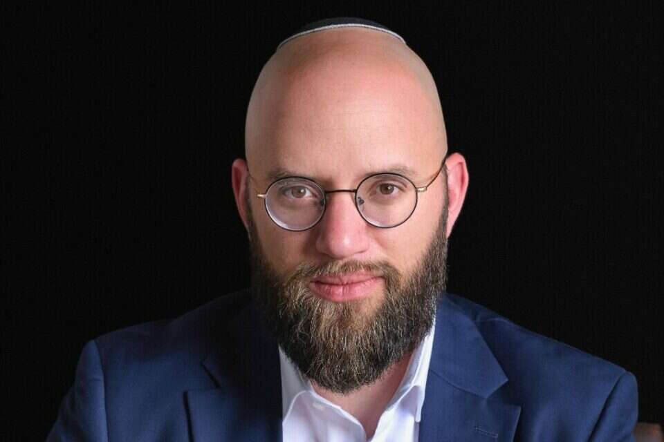 עו"ד דוד פטר , עמית אביהוד