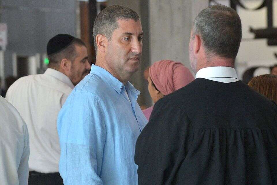 הגניקולוג ד"ר בני שכטר ועורכי דינו (ארכיון) , יוסי זליגר