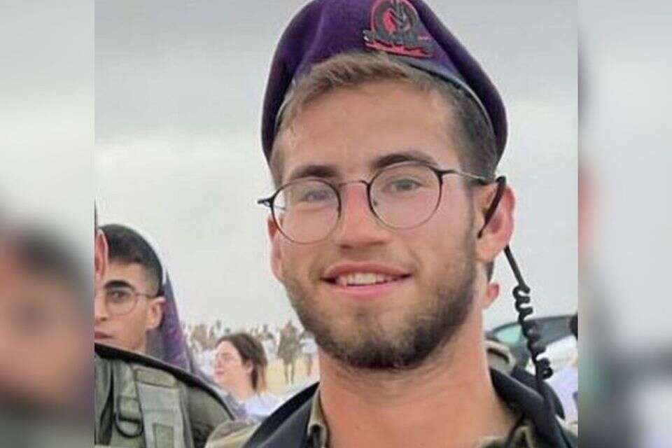 סרן רואי מילר , ללא
