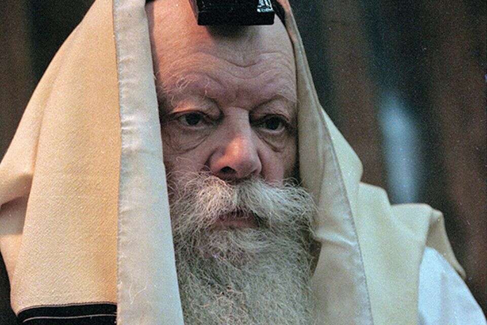 הרבי מילובביץ'. היה מנהיג ענק , ללא קרדיט