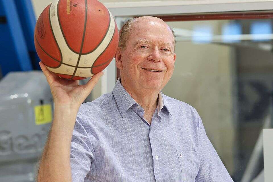 יצחק פרי. 36 שנות ניסיון בתפקיד, שני רק לשמעון מזרחי , דני מרון