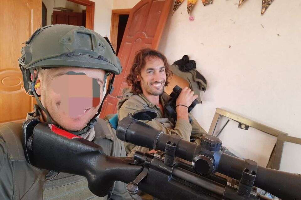 שלמה שריד במהלך הלחימה בג'באליה
, ללא