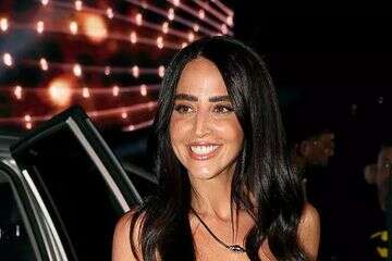 החשיפה המפתיעה של בר כהן: ככה אני נראית בלי החלקה בשיער