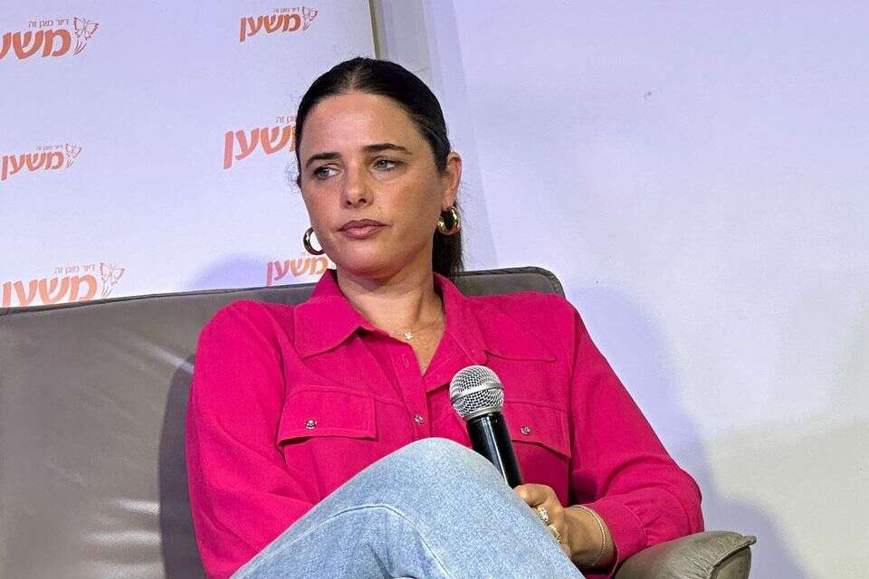 חוזרת? איילת שקד , יח"צ