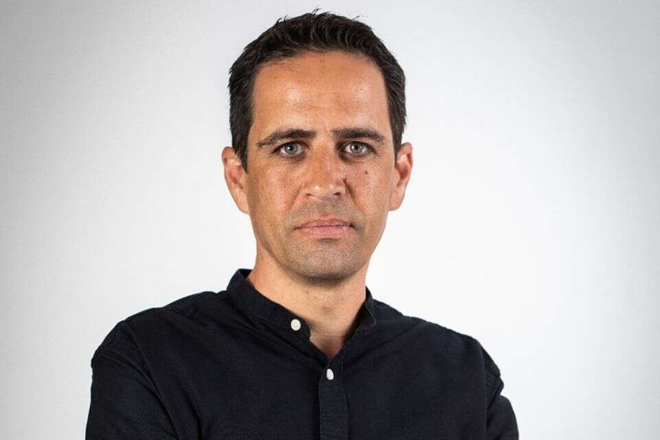 אלמוג בוקר , אריק סולטן