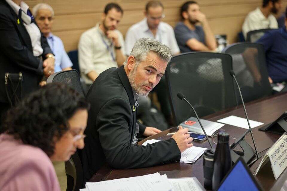 ח"כ בועז טופורובסקי בדיון בוועדת הכלכלה של הכנסת על מספרי ההרוגים בכבישים , נועם מושקוביץ