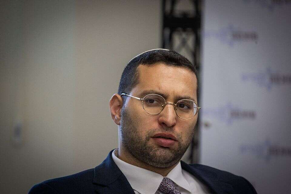 השר יצחק וסרלאוף , אורן בן חקון