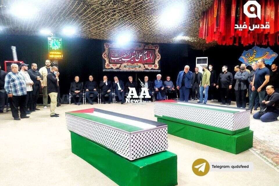 ארונו של הנייה במתחם האוניברסיטה בטהרן , ללא