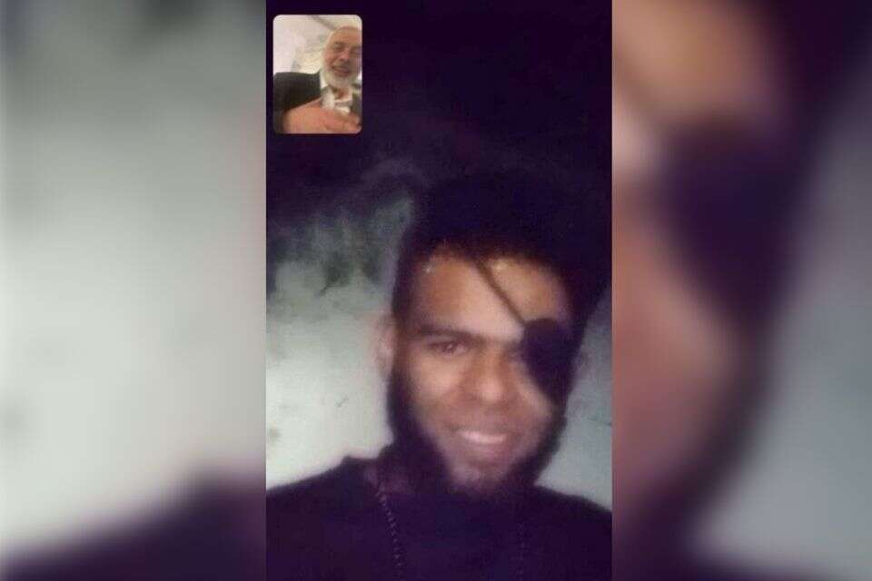 מפקד חמאס בטולכרם בשיחת וידאו עם איסמאעיל הנייה , רשתות ערביות
