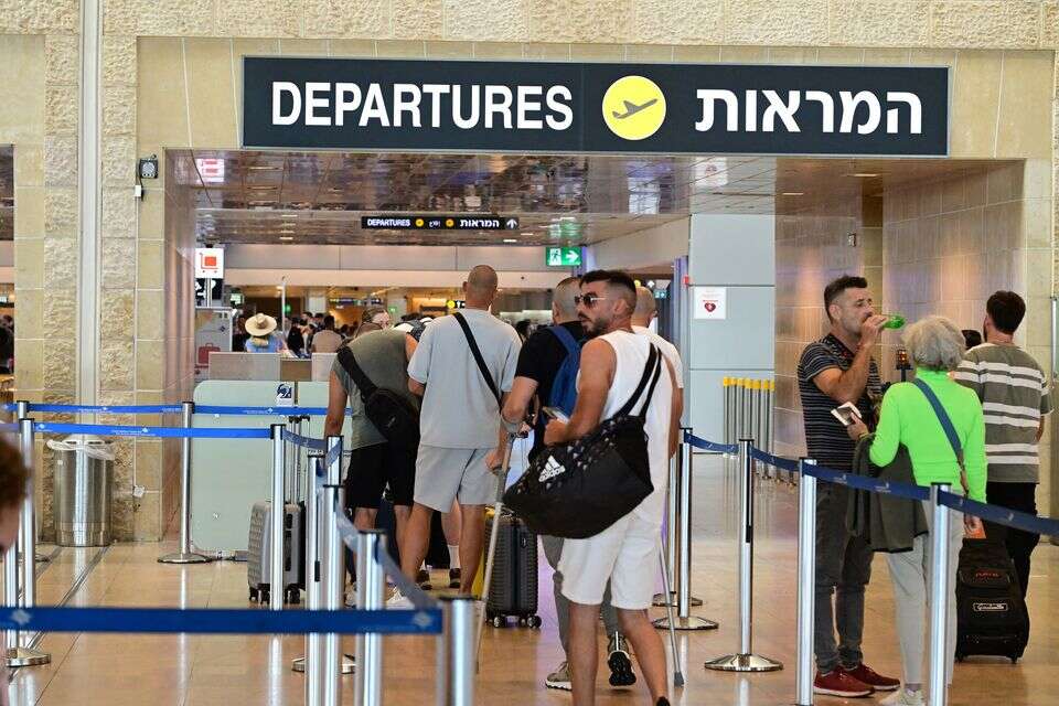 נוסעים בנתב"ג , יוסי זליגר