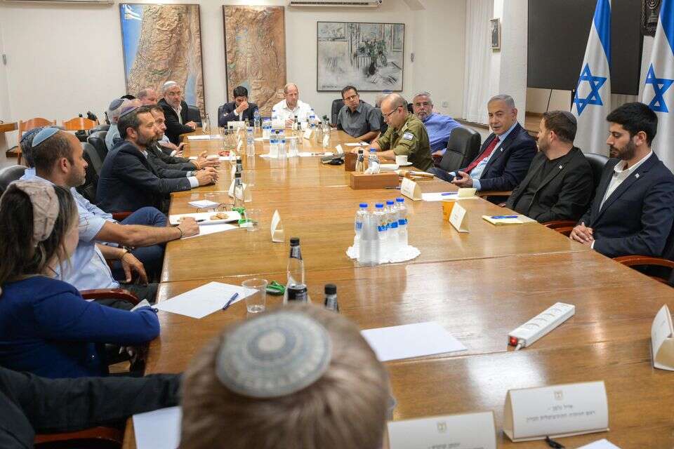 ראש הממשלה נתניהו בפגישתו עם ראשי הרשויות מיו"ש , מעין טואף / לע״מ