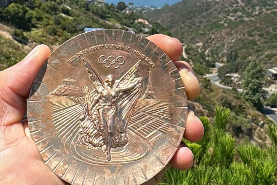 מדליית הארד מפריז. נראית רע אחרי זמן קצר מאוד , מתוך X