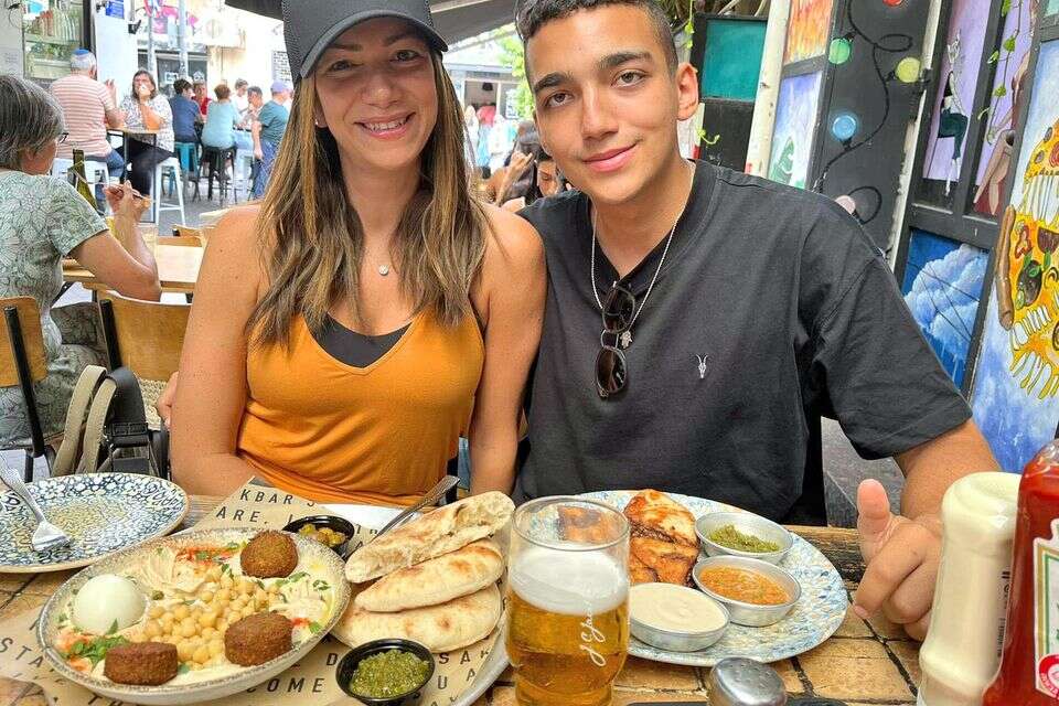הבן שלנו חי! עידן ואמו יעל , באדיבות המשפחה