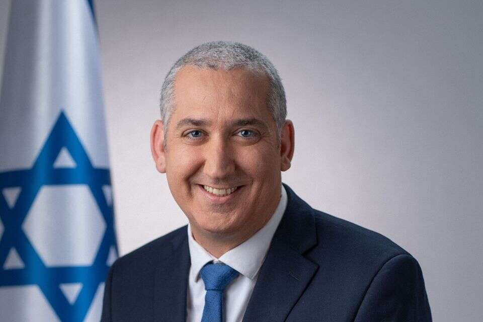יהודה סטון. נבחר למנכ”ל הסוכנות היהודית לארץ ישראל
 , דודי סאלם, זוג הפקות