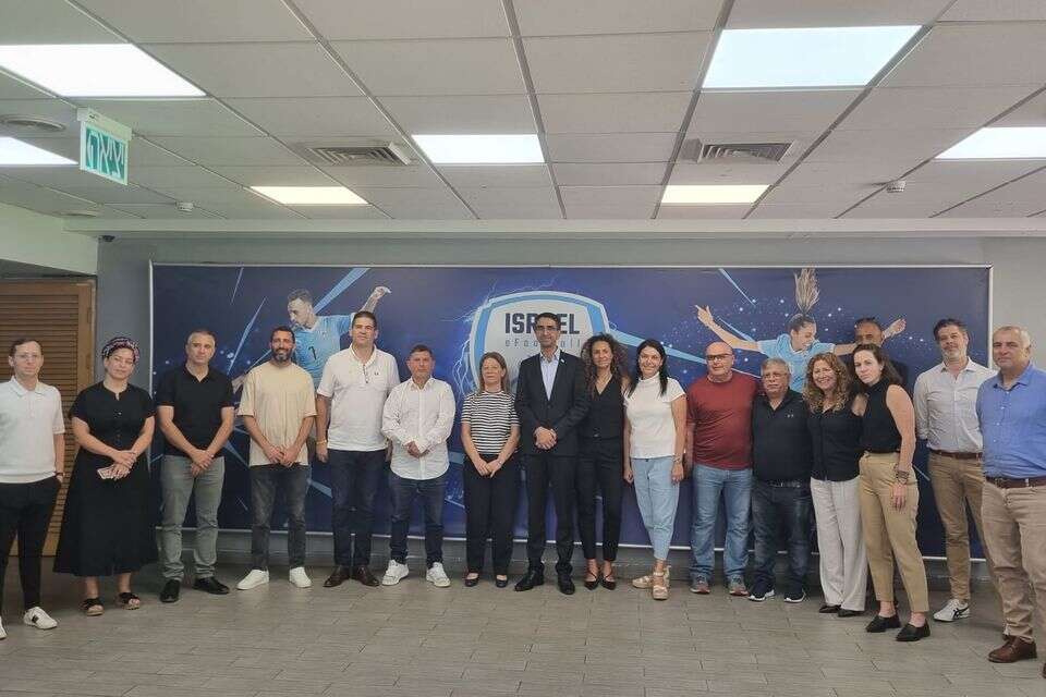 בכירי הספורט הישראלי בפורום מנכ"ל בית הנשיא , ערכים בספורט