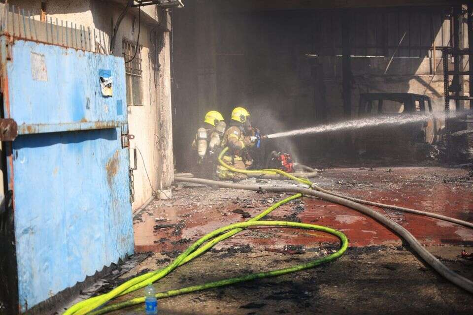 שריפה ברחוב אדם בתל אביב  , דוברות כבאות והצלה 