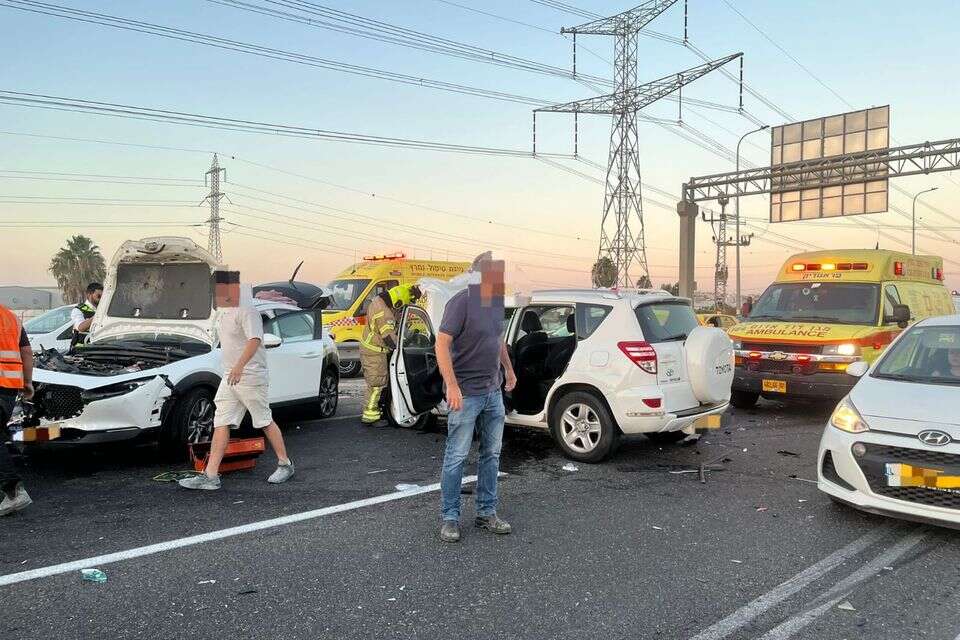מקום התאונה הקטלנית בכביש 5. שני הרוגים , ירון דורון