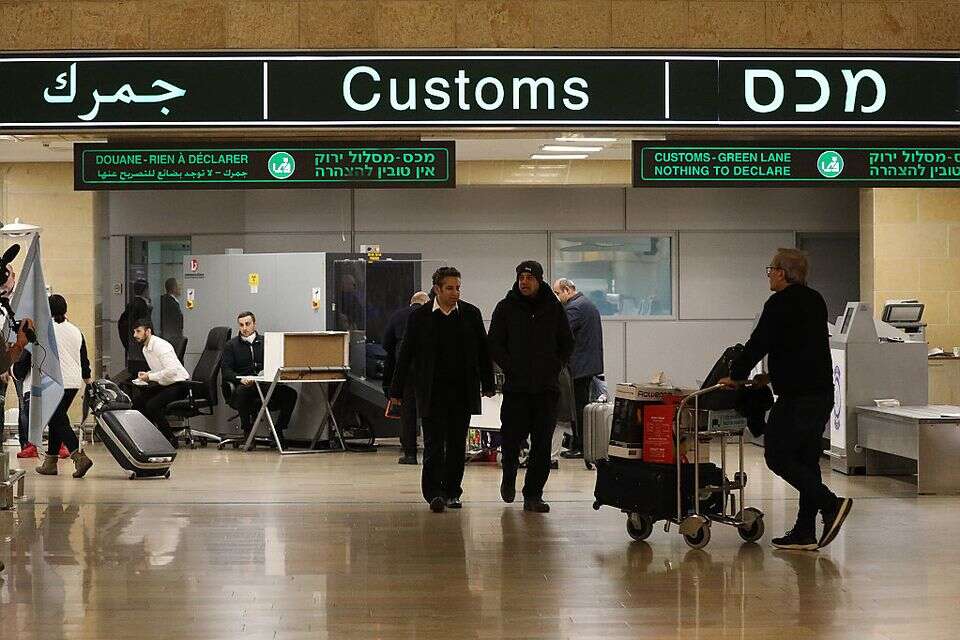 Customs returns to collect VAT on packages over $75: the implications after the Knesset's decision