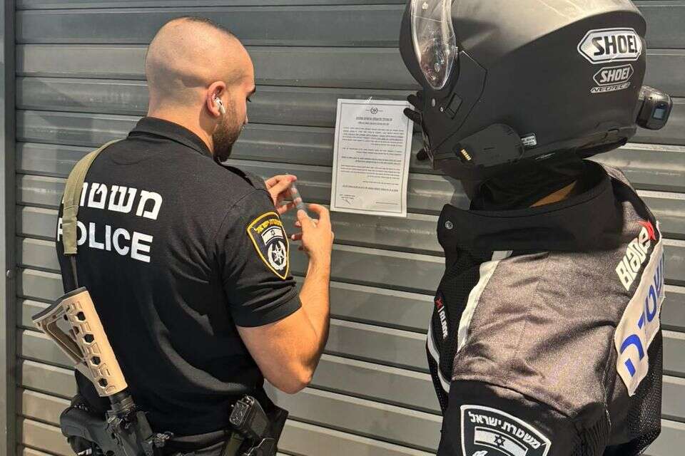 סגירת העסק עקב העסקת שוהים בלתי חוקיים , דוברות המשטרה