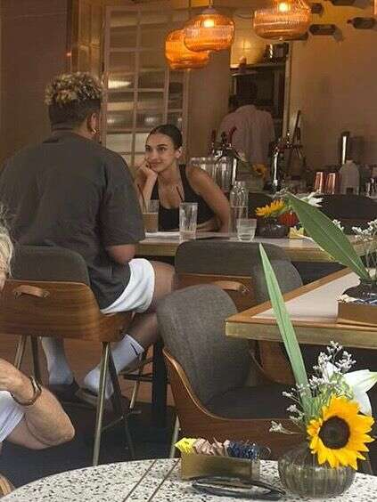 עינב ויהב , ללא