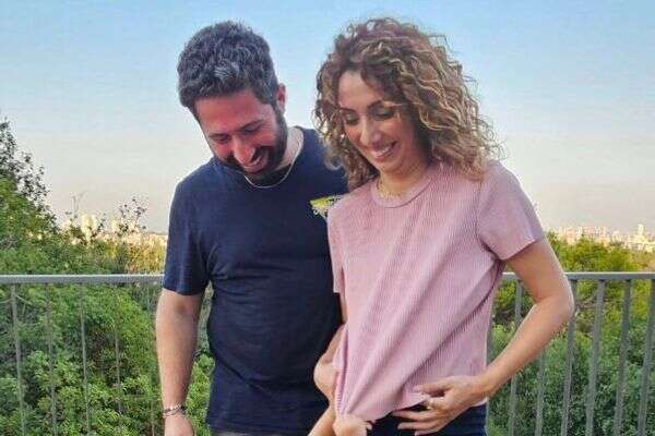 השאיר אותה לבד. מעיין פרתי ובן זוגה מיכאל , מתוך אינסטגרם