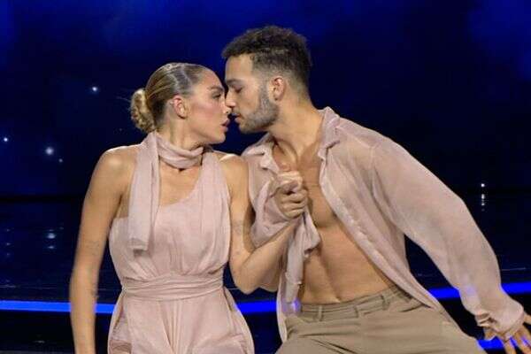 רוקדים עם כוכבים , קשת 12