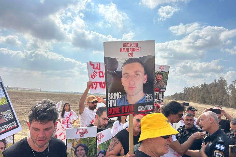 זעם בקרב משפחות החטופים. קוראות לרה"מ לקחת אחריות , מטה משפחות החטופים