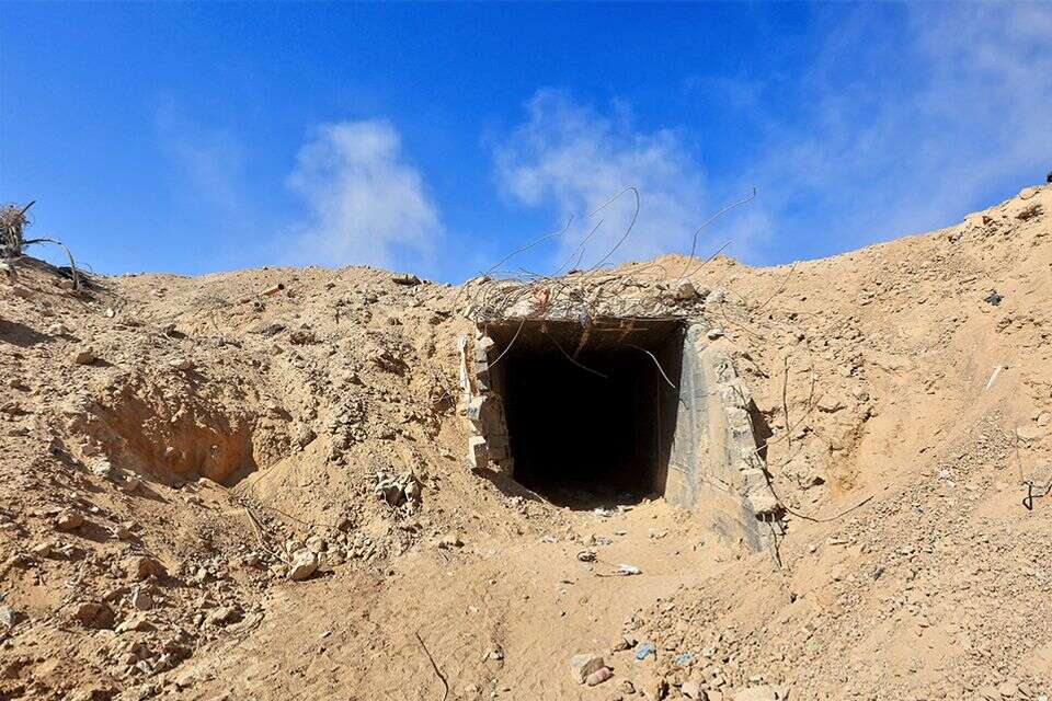 אחת ממנהרות ההברחה תחת ציר פילדלפי, שנחשפה על ידי צה"ל  , אורן כהן