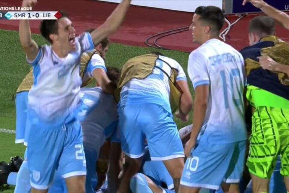 שחקני סן מרינו חוגגים , צילום מסך