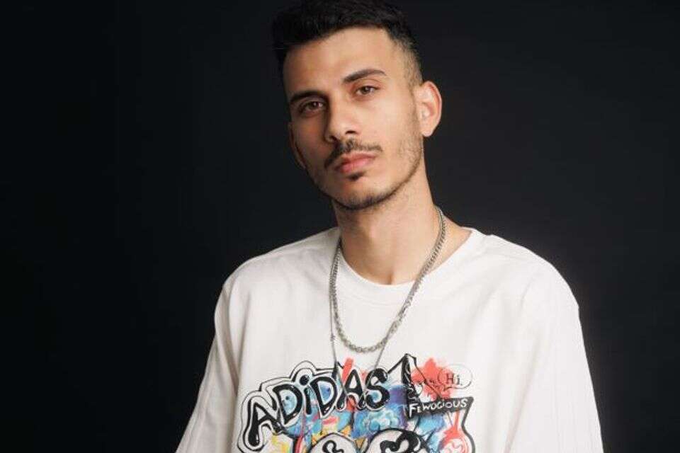 אבי אבורומי , ניר אמיתי