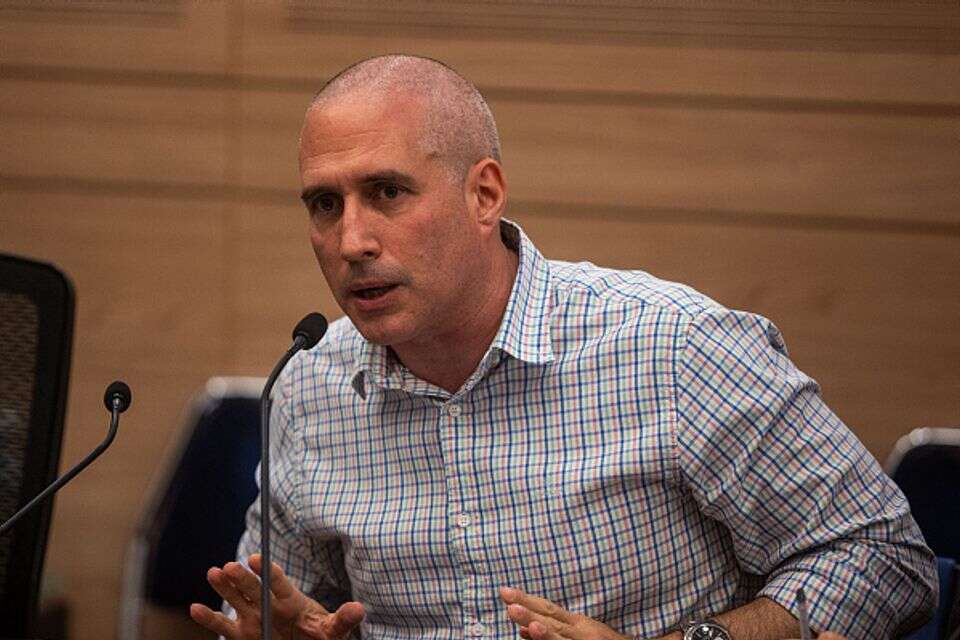 ח"כ חנוך מיליבצקי  , אורן בן חקון 